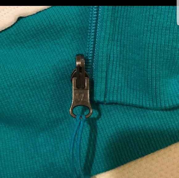 Lululemon - Picture 2 of 2